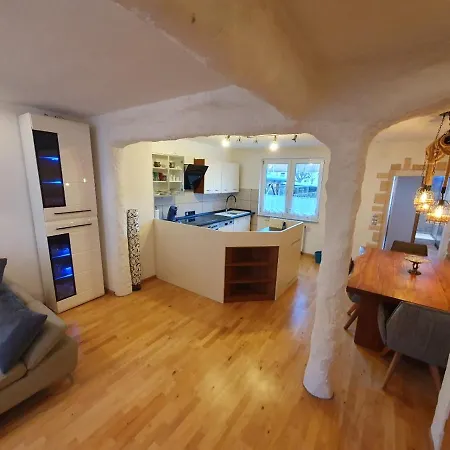 Nephelin Сasa de vacaciones Weil am Rhein